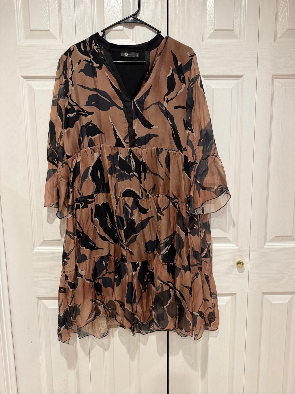 Women’s Long Sleeve Tiered Dress in Brown & Black